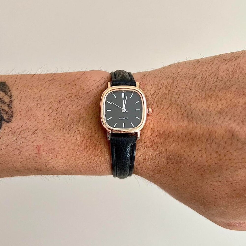 2000s vintage style cute square black leather luxury watch